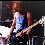 Profilbild von Niki Bassist*in aus Hamburg
