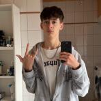 Profilbild von Leon Gitarrist*in aus Viersen