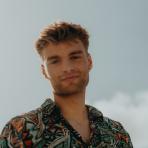 Seo.images.profile.avatar.name-category-city