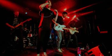 Profilbanner von rivet. - Band aus Köln