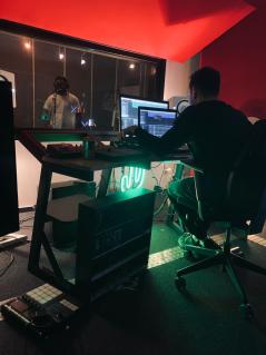 Den Rose - Musikproduzent*in aus Ulm Galeriebild von Den Rose - Musikproduzent*in aus Ulm