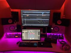 Milan Earconstruct - Mixing Engineer*in aus Guxhagen Galeriebild von Milan Earconstruct - Mixing Engineer*in aus Guxhagen