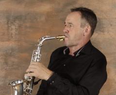 Heinz Röder - Saxophonist aus Wesseling Galeriebild von Heinz Röder - Saxophonist aus Wesseling