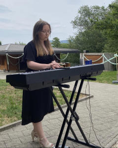 Jael - Singer from Ettingen Gallery image from Jael - Singer from Ettingen