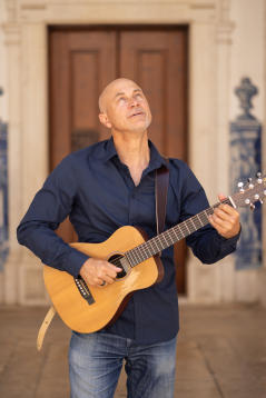 Dave Curl - Singer-Songwriter aus Winterthur Galeriebild von Dave Curl - Singer-Songwriter aus Winterthur