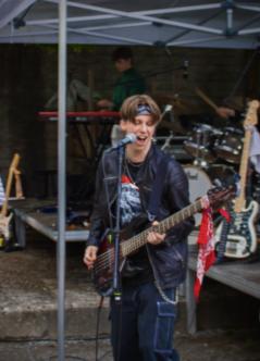 Dylan Melcarne - Bassist aus St. Gallen Galeriebild von Dylan Melcarne - Bassist aus St. Gallen