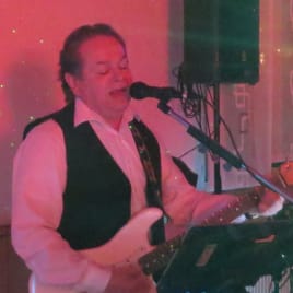 Profilbild von Richard Gitarrist*in aus Görlitz