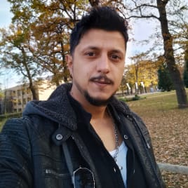 Niko Dimitriou Gitarrist*in aus Hamburg Profilbild von Niko Dimitriou Gitarrist*in aus Hamburg