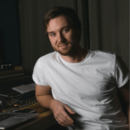 Jonas Bey Musikproduzent*in aus Neumünster Profilbild von Jonas Bey Musikproduzent*in aus Neumünster
