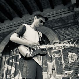 Profilbild von Iondelic Gitarrist*in aus Berlin