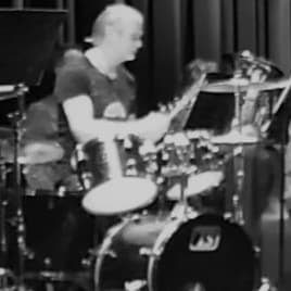 Seo.images.profile.avatar.name-category-city