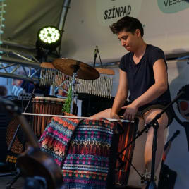 Seo.images.profile.avatar.name-category-city