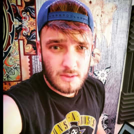 Profilbild von Justin Schlagzeuger*in aus Heldenstein