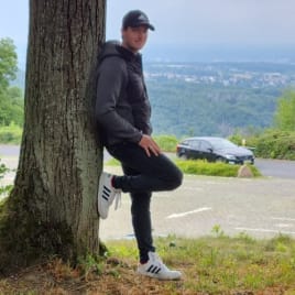 Profilbild von PLAY☆MUSIC☆OFFICIAL Keyboarder*in aus Almersbach