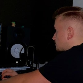 Profilbild von Misho Musikproduzent*in aus Bern