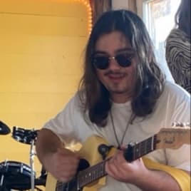 Seo.images.profile.avatar.name-category-city