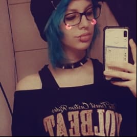 Profilbild von Alicia Gitarrist*in aus Duisburg