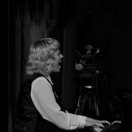 Profilbild von anastasia zoë Singer-Songwriter*in aus Frankfurt am Main