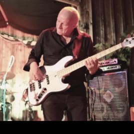 Seo.images.profile.avatar.name-category-city