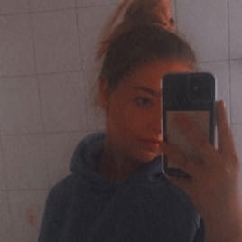 Profilbild von Lilli - Bassist*in