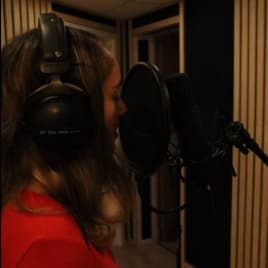 Seo.images.profile.avatar.name-category-city