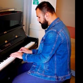 Profilbild von Pankaj Sänger*in aus Mannheim