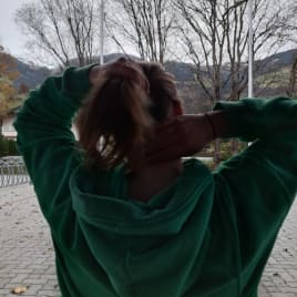 Seo.images.profile.avatar.name-category-city