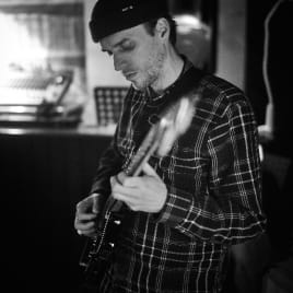 Profilbild von Dennis Gitarrist*in aus Köln