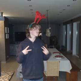 Profilbild von Juu Künstler*in aus Frankfurt