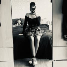 Profilbild von Lena Bassistin aus Staufenberg