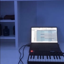 Seo.images.profile.avatar.name-category-city