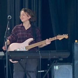 Profilbild von Charlie Gitarrist*in aus Dreieich