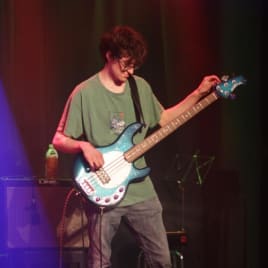 Profilbild von Clemens Bassist*in aus Berlin