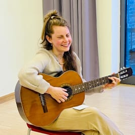 Profilbild von Esther Brandani Singer-Songwriterin aus Bonn