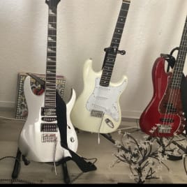 Profilbild von Simon Gitarrist aus Berlin