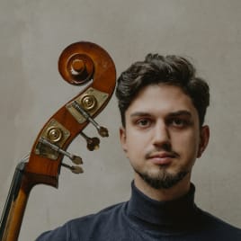 Seo.images.profile.avatar.name-category-city