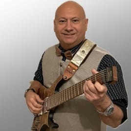 Profilbild von Iwo Gitarrist aus Ebringen