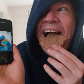 Seo.images.profile.avatar.name-category-city