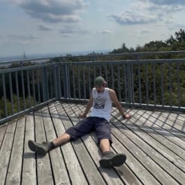 Seo.images.profile.avatar.name-category-city