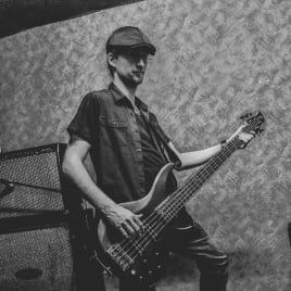 Profilbild von Loewie - Bassist aus Hannover