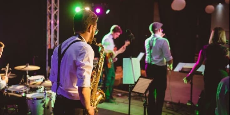 Bannerbild von Erik Rehbehn Saxophonist aus Freising