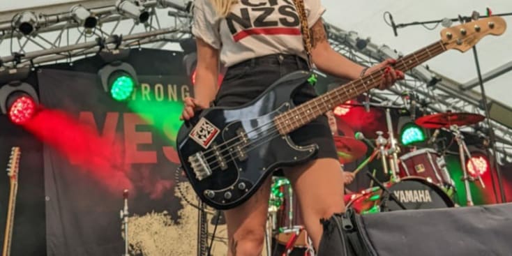 Bannerbild von Franzine The machine Bassist*in aus München