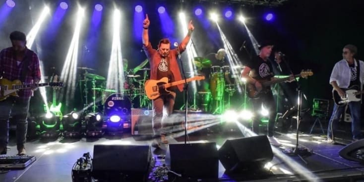 Bannerbild von Dean Collins Gitarrist*in aus Schiffdorf