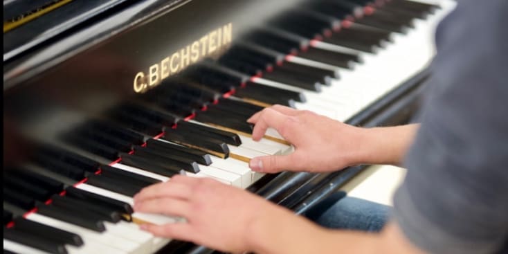 Seo.images.profile.banner.name-category-city