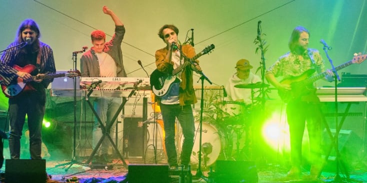 Bannerbild von Nino Schneyer Keyboarder*in aus Hamburg