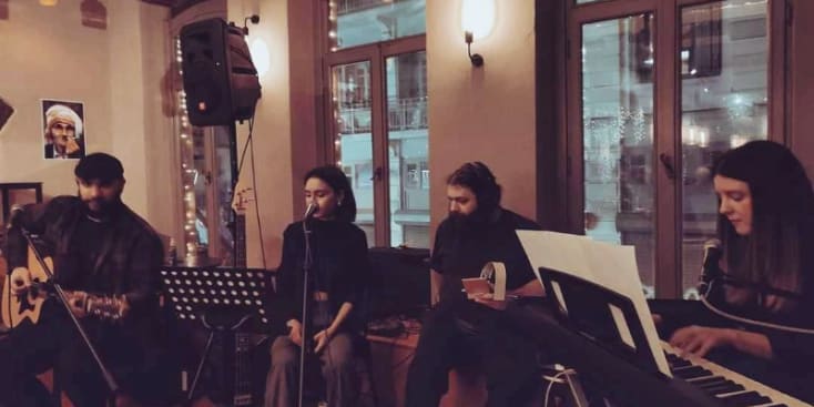 Bannerbild von Marialena Evan Singer-Songwriterin aus München