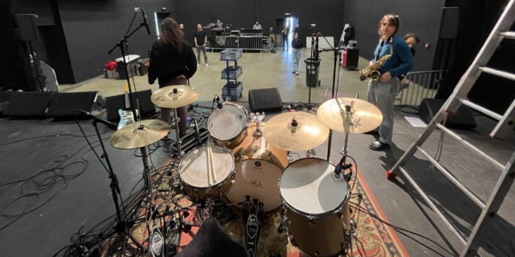 Bannerbild von Lucie Schlagzeugerin aus Zürich