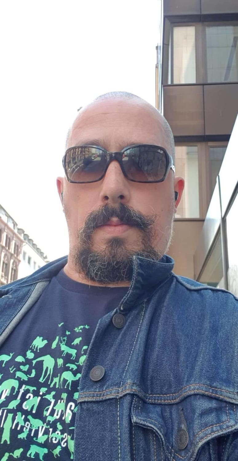 Galeriebild von Kastro DK - Bassist*in aus Frankfurt am Main