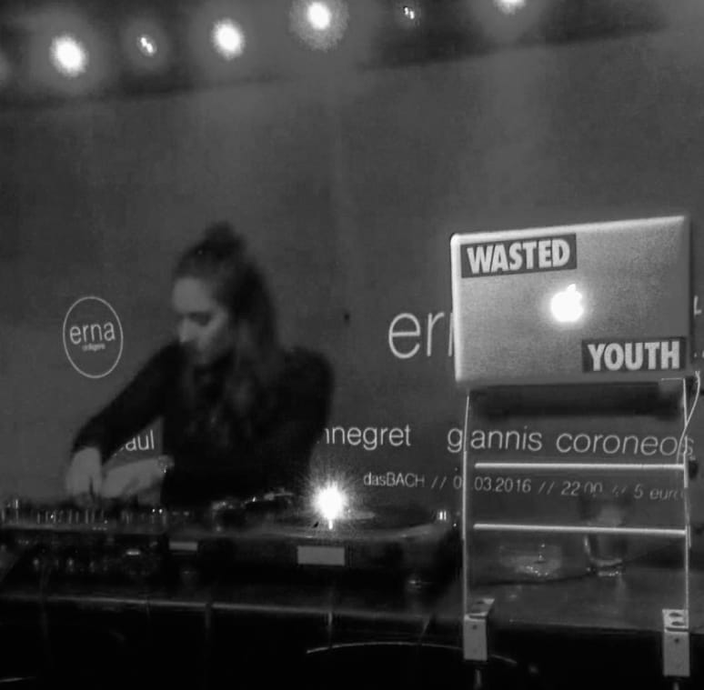 Galeriebild von Lies - Singer-Songwriter*in aus Hamburg