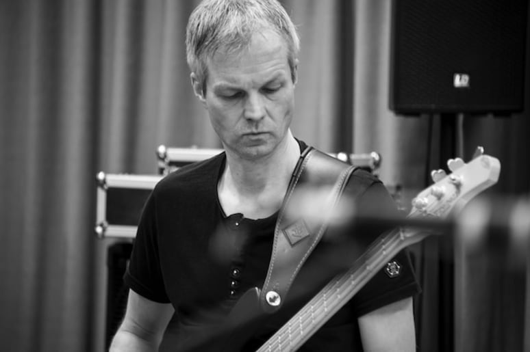 Flashcamp - Bassist*in aus Neuss Galeriebild von Flashcamp - Bassist*in aus Neuss